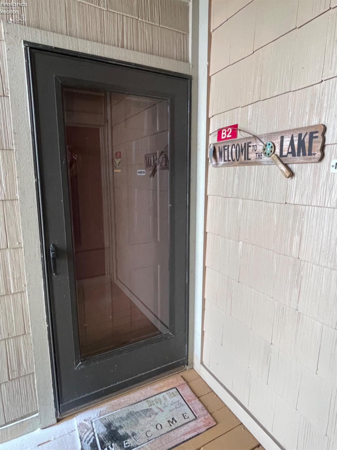 503 W Lakeshore Drive B2