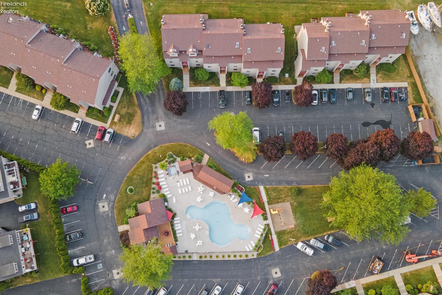 503 W Lakeshore Drive B2