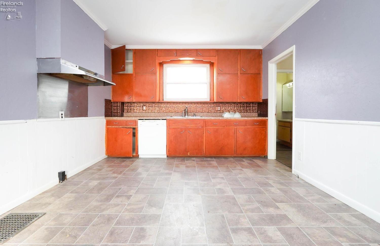 30 Grand Avenue