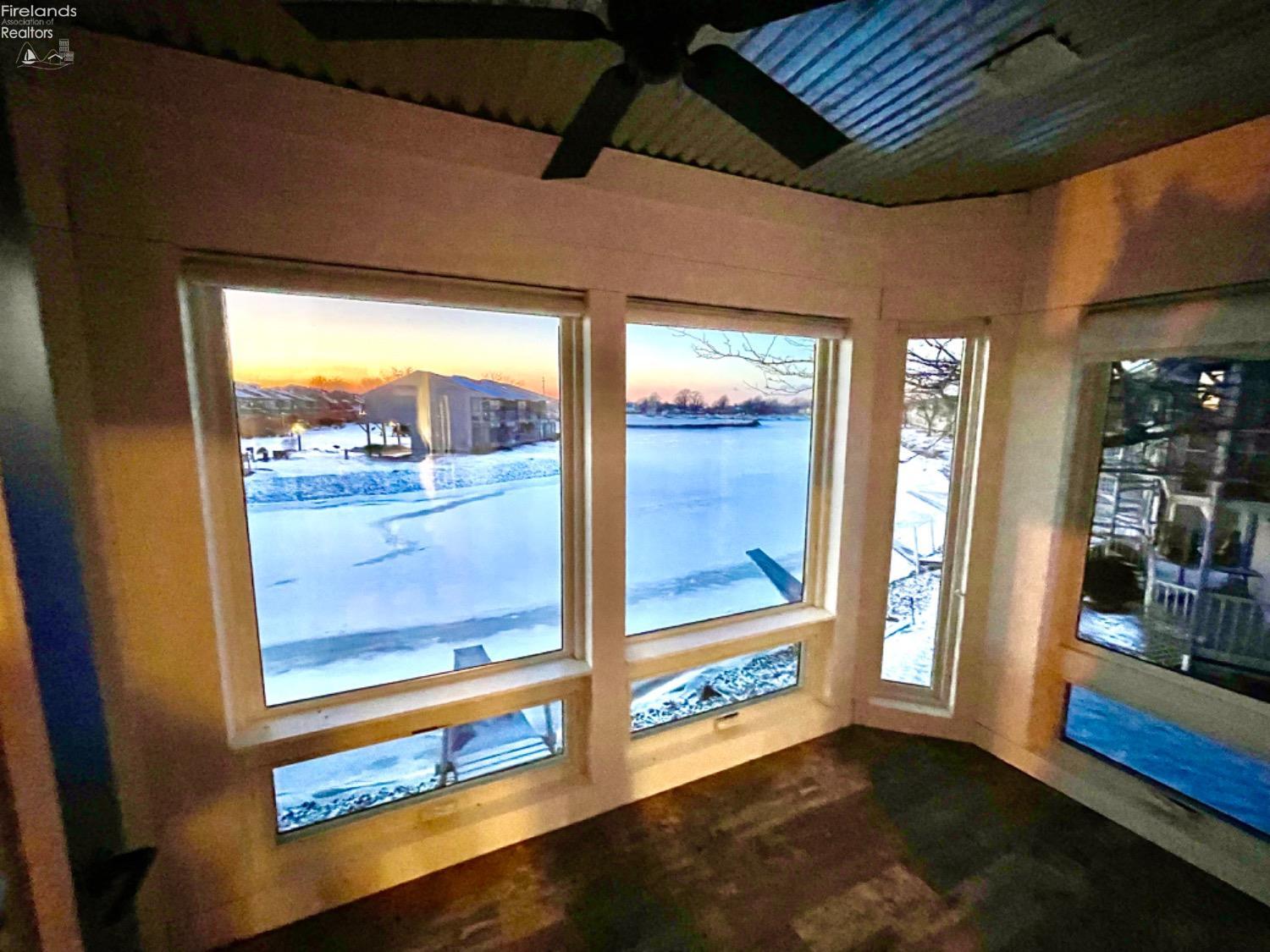 6316 N Harris Harbor Road