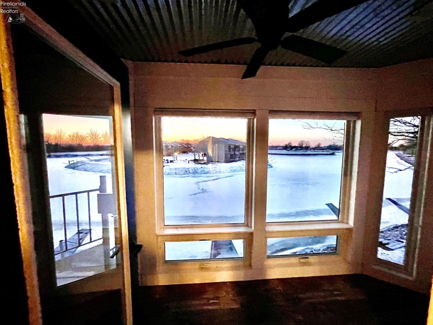 6316 N Harris Harbor Road