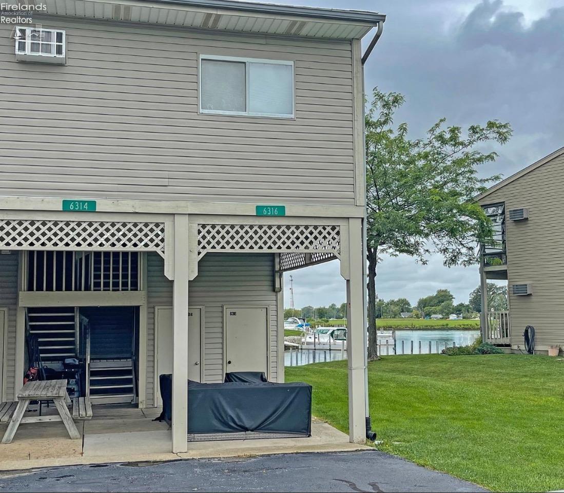 6316 N Harris Harbor Road