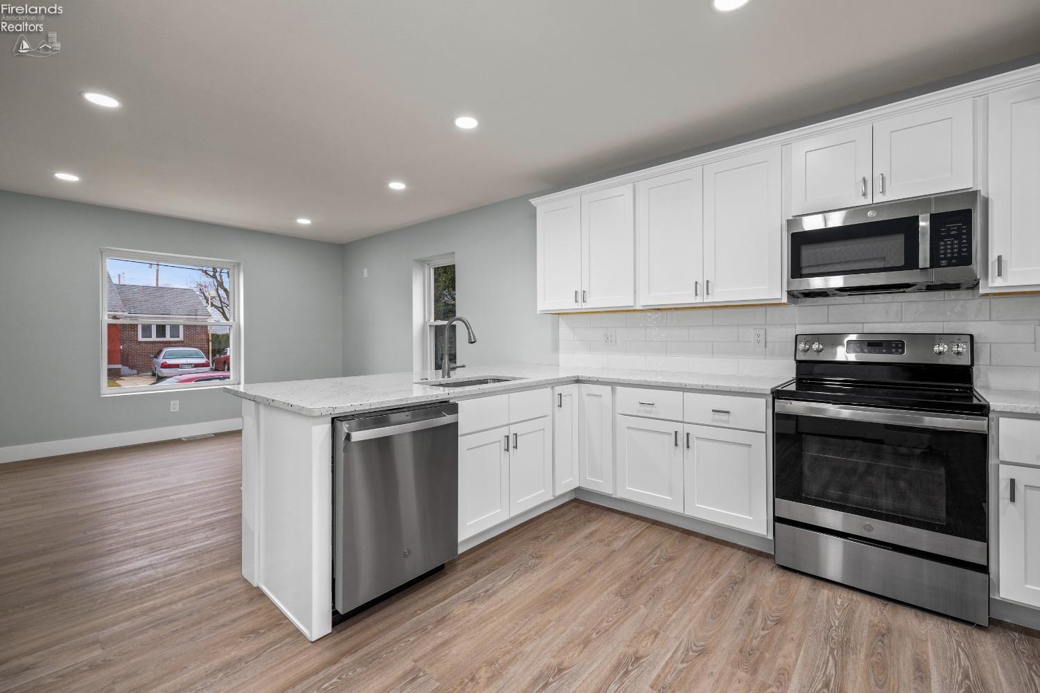 605 Union Place
