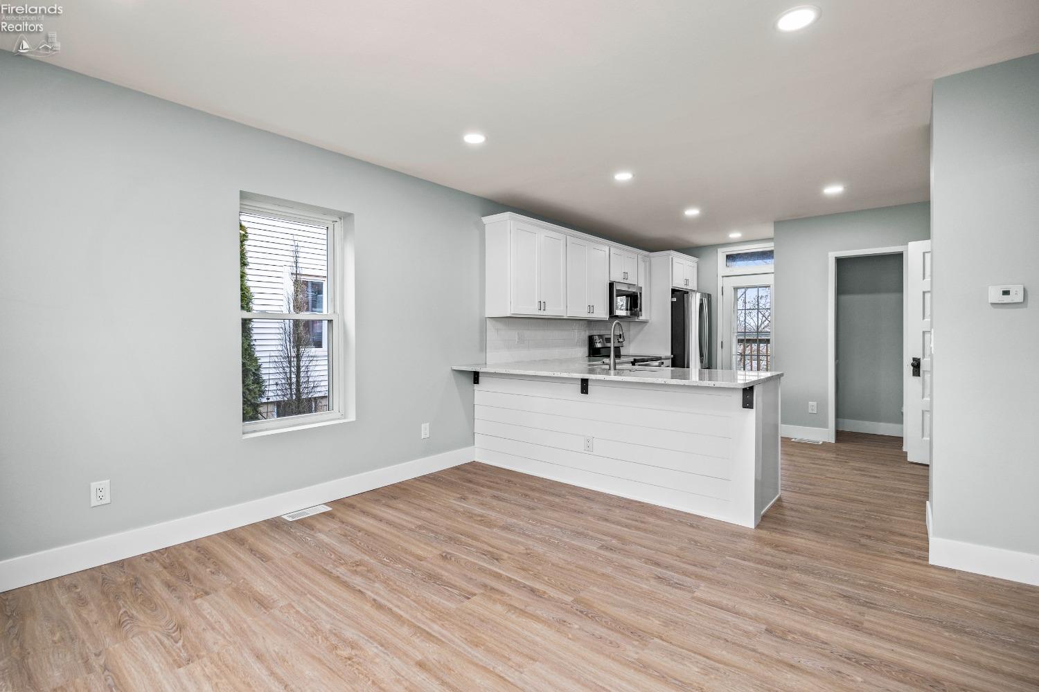 605 Union Place