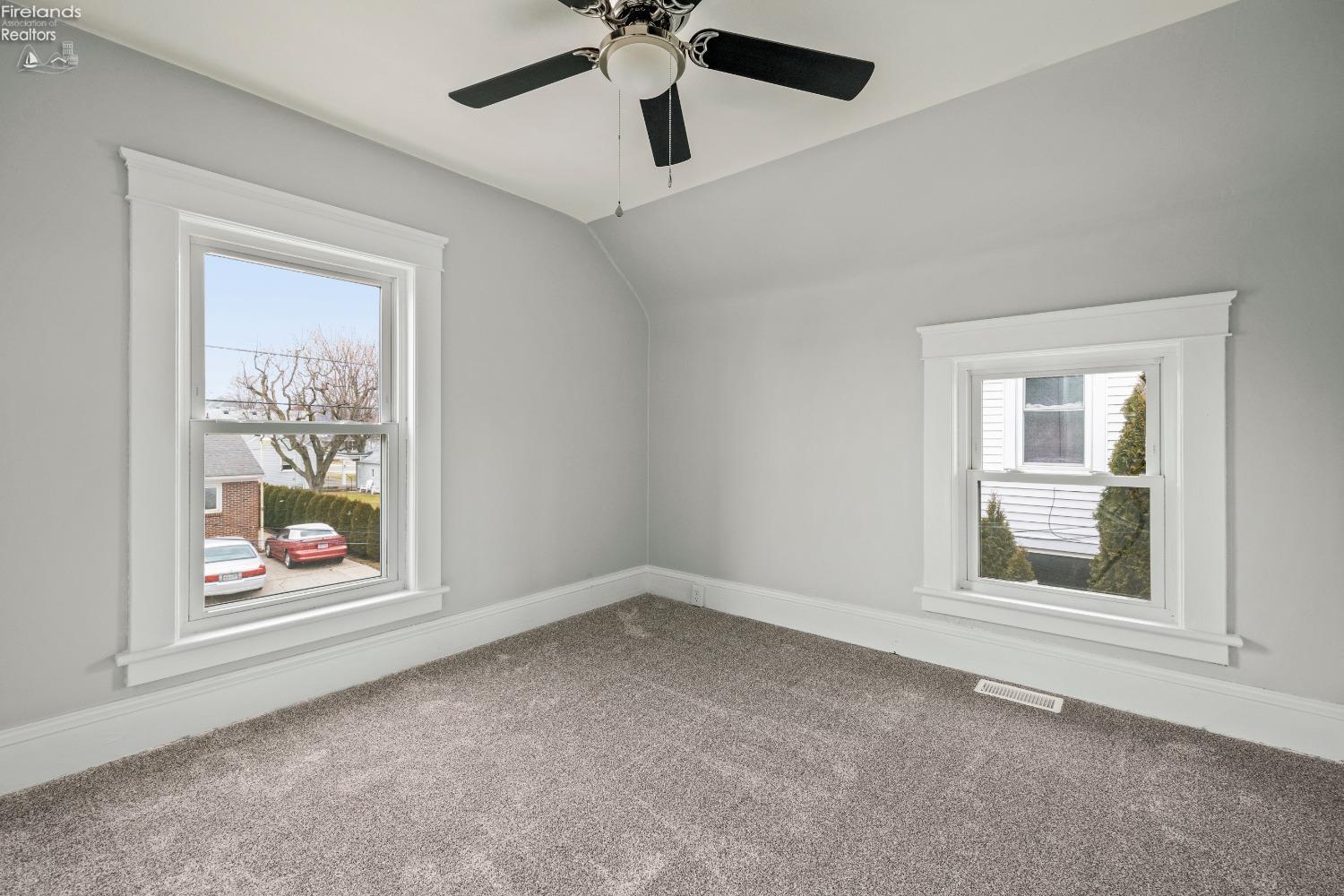 605 Union Place