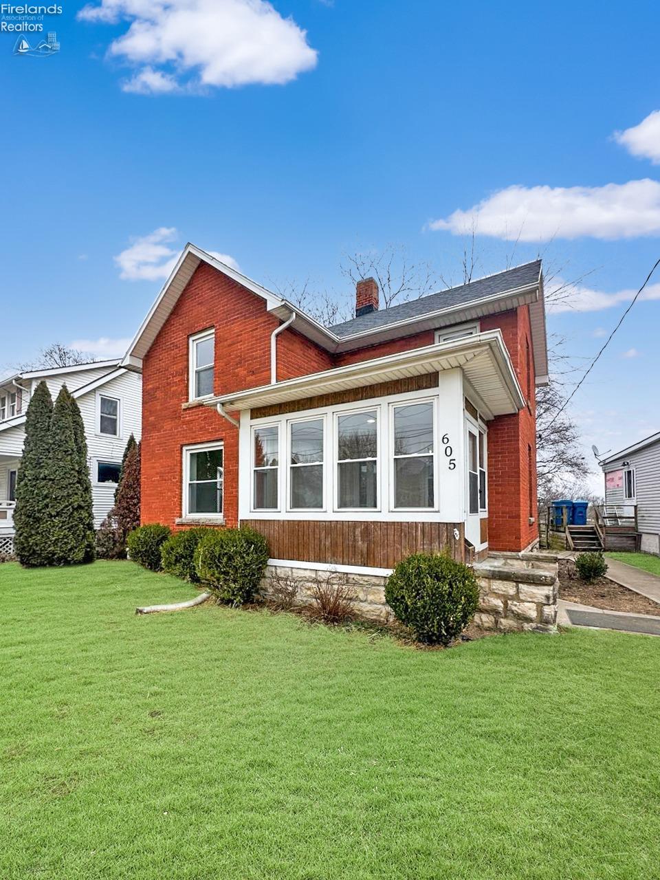 605 Union Place