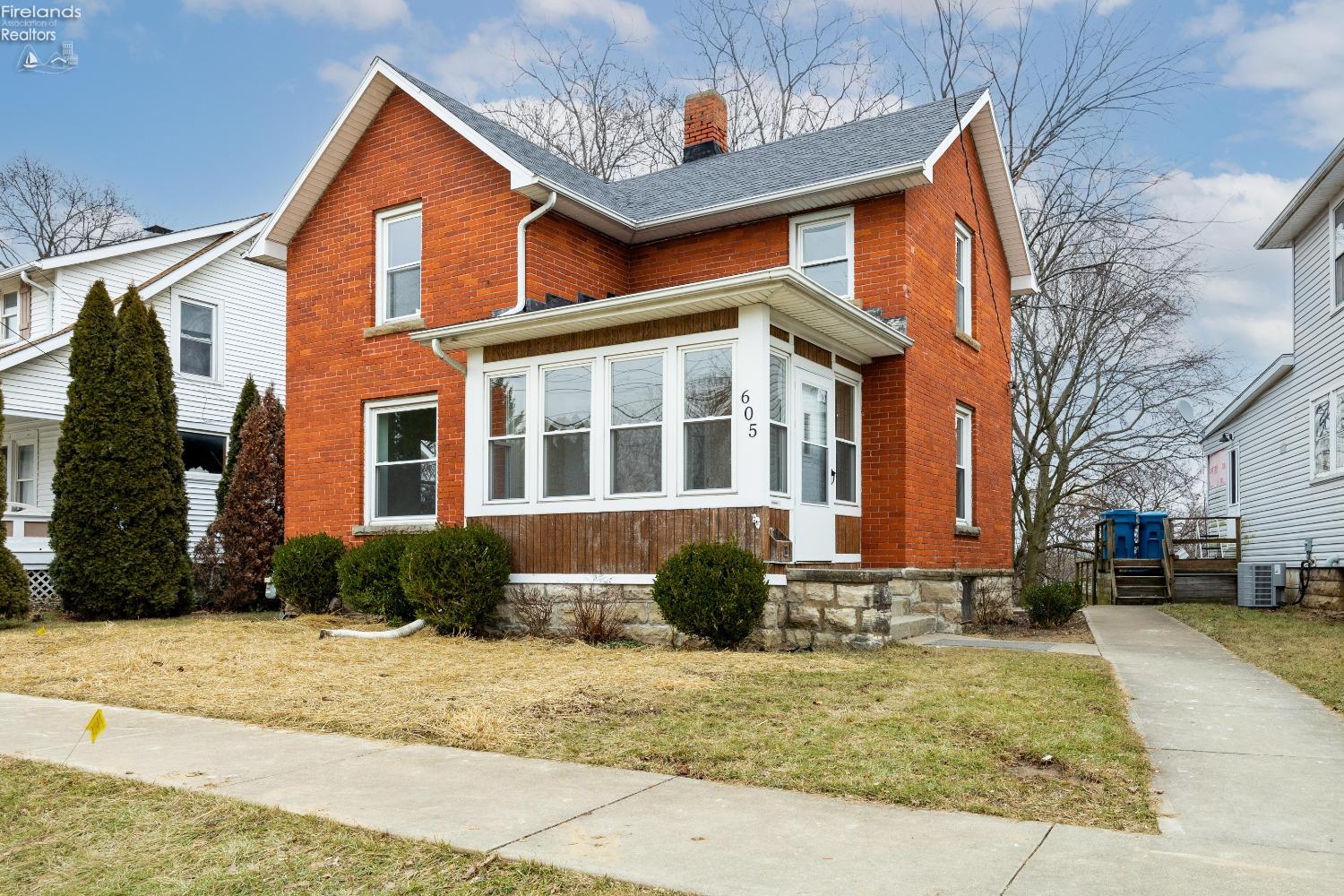 605 Union Place