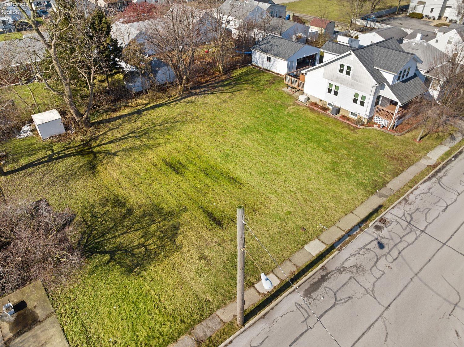 128 Maple Street