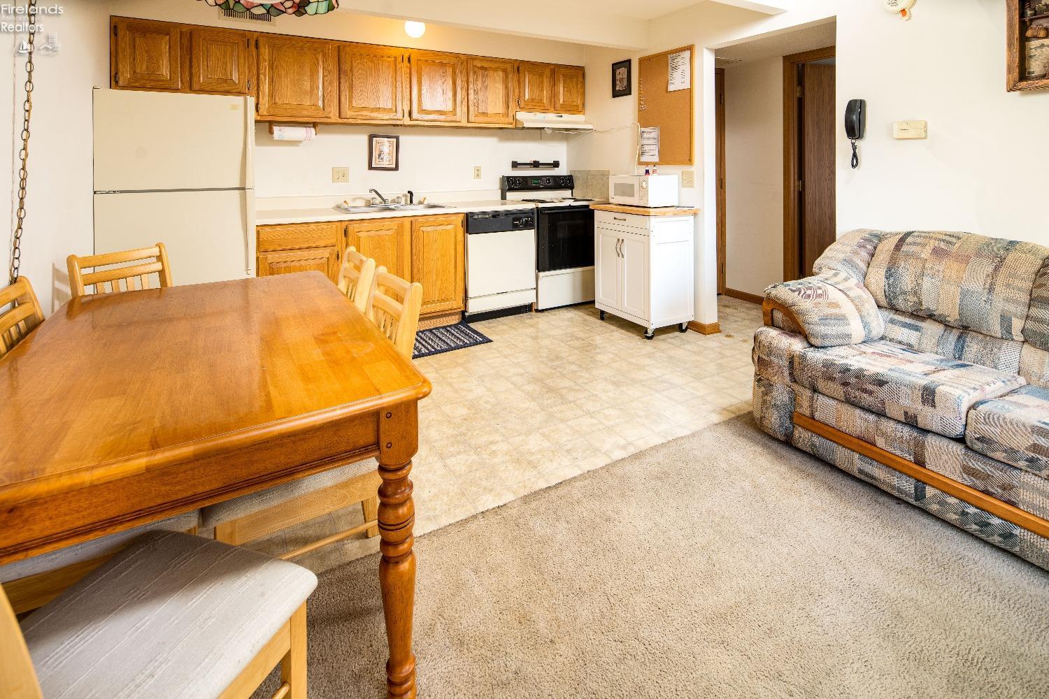 57 N Schooner Point Drive