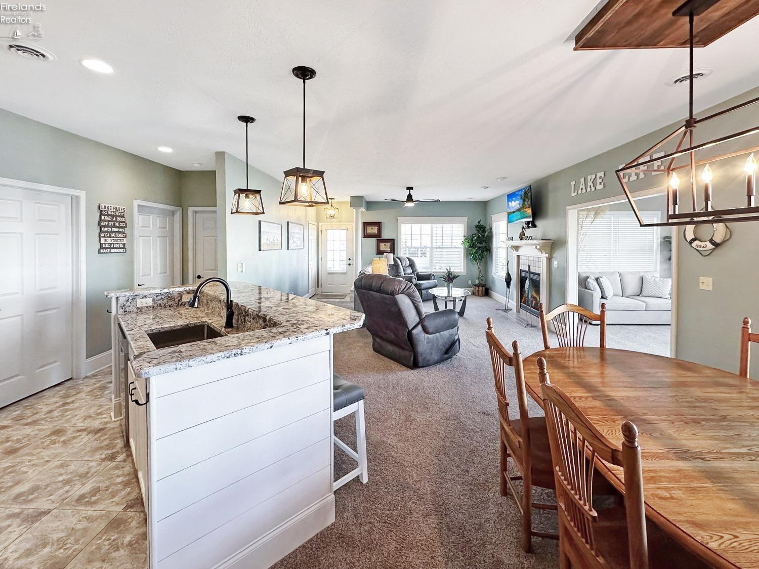 5271 North Point Drive