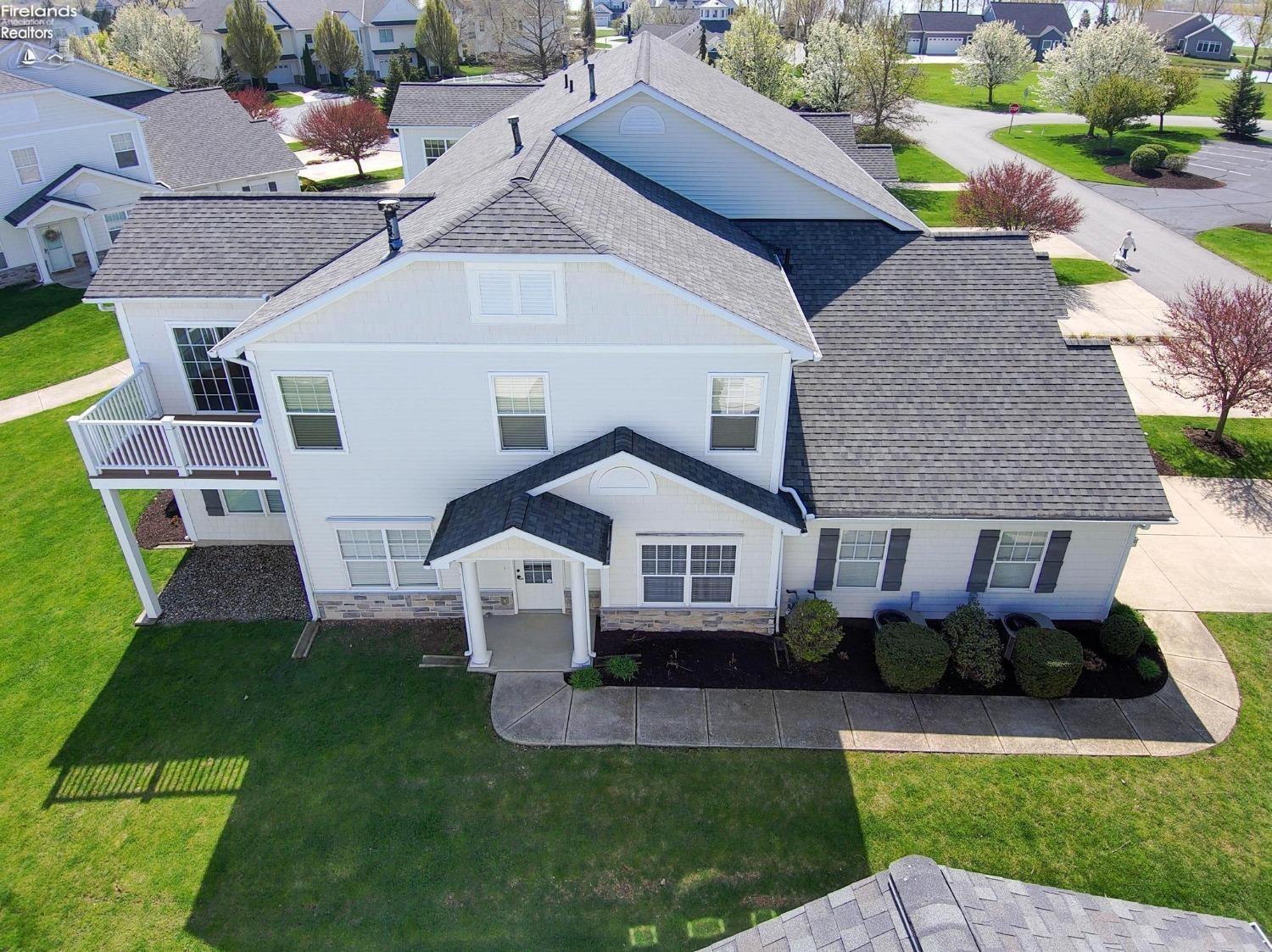 5271 North Point Drive