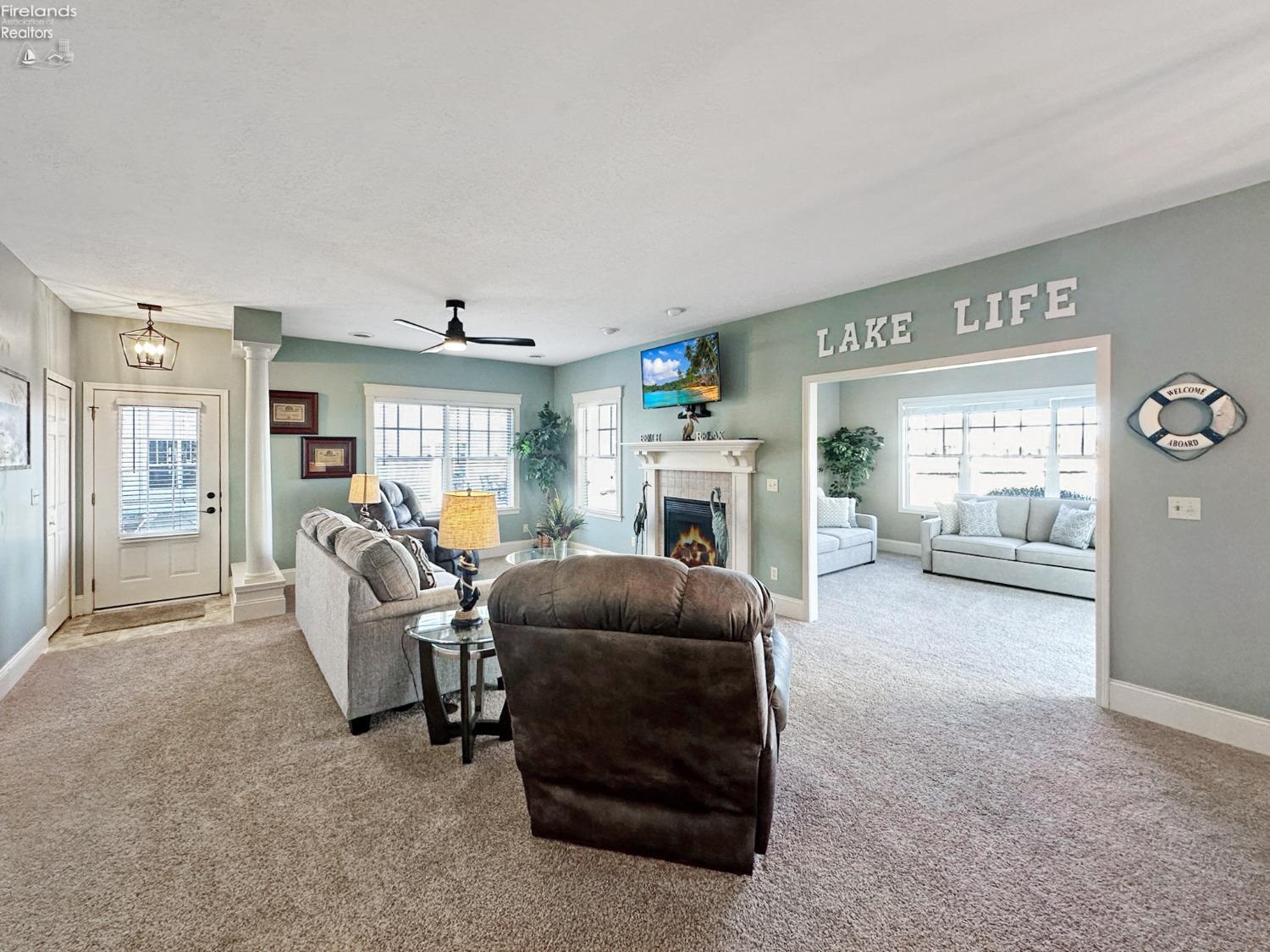 5271 North Point Drive