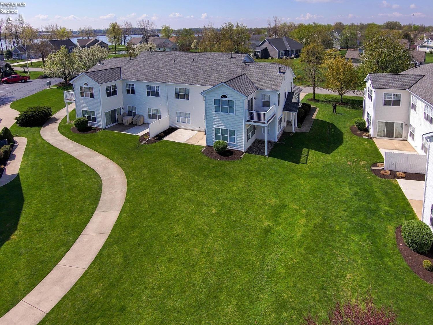 5271 North Point Drive
