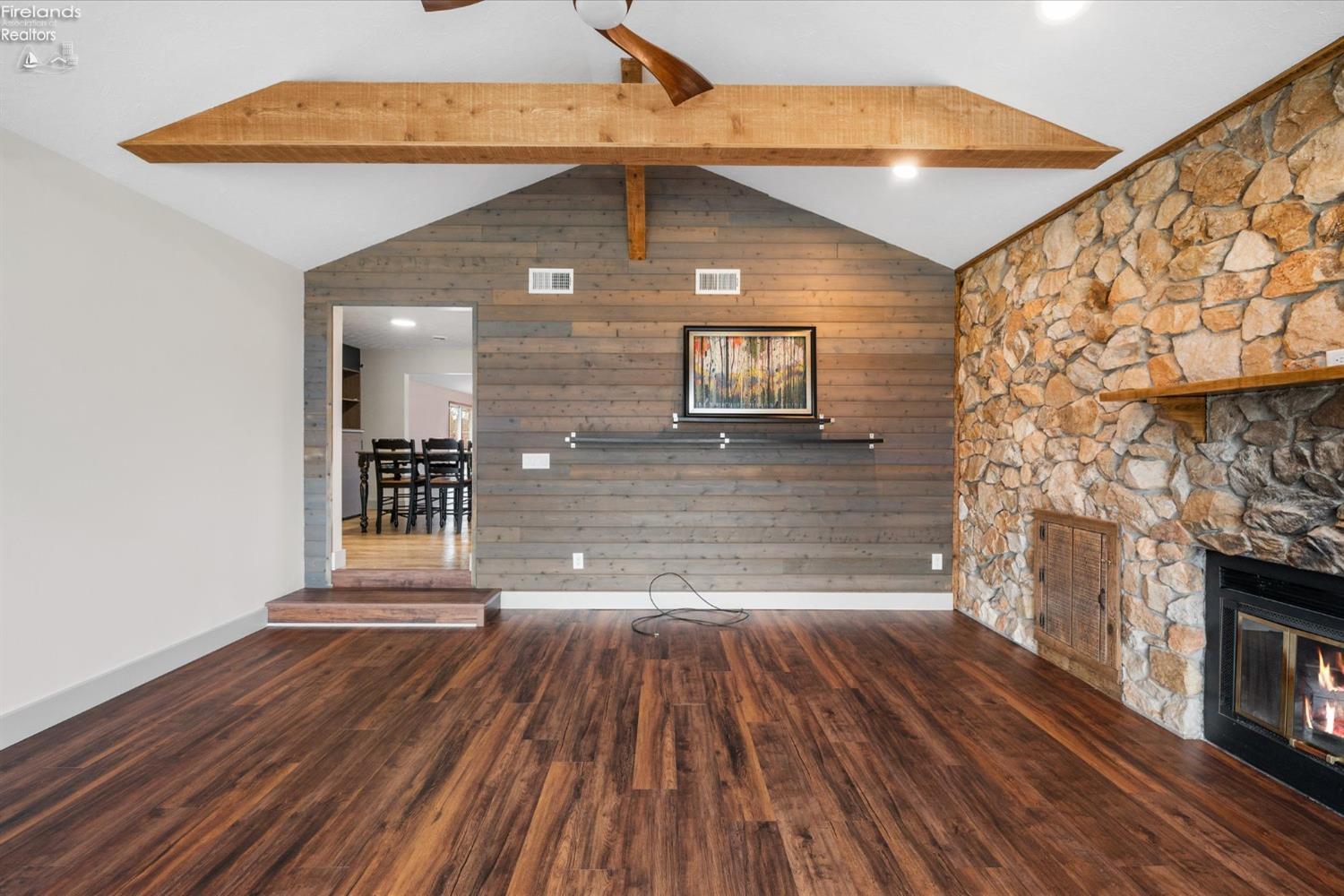 4615 E Muggy Road