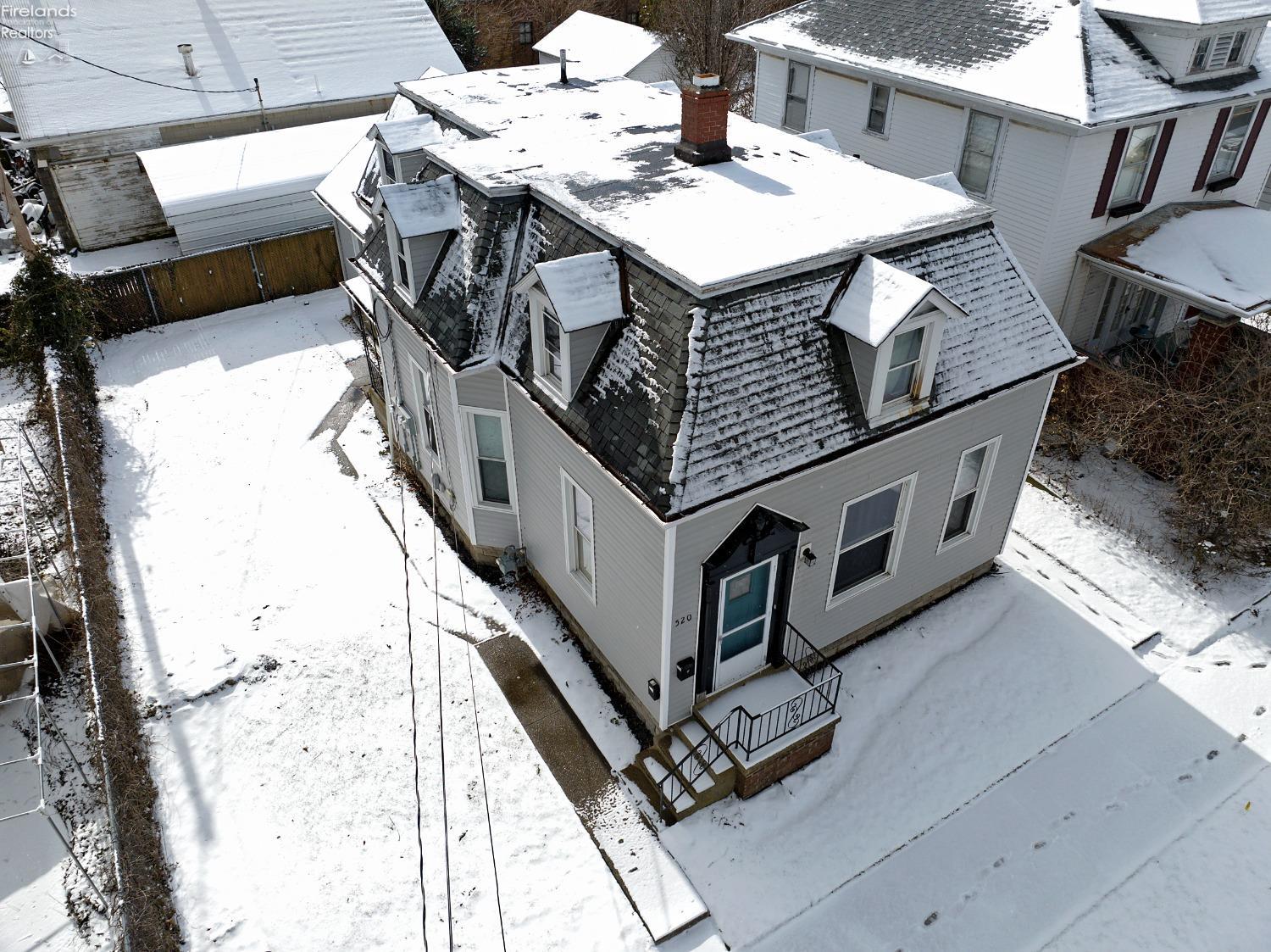 520 E Monroe Street
