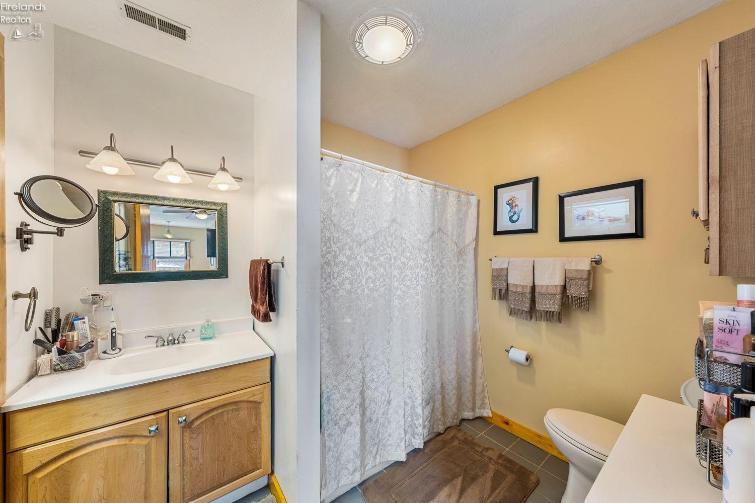 2976 N Chickadee Drive