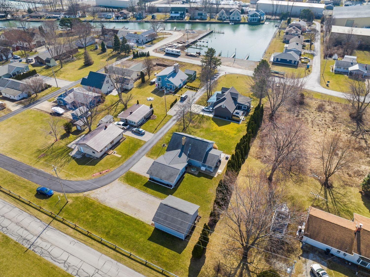 2976 N Chickadee Drive