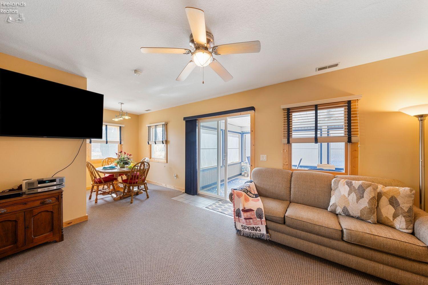 2976 N Chickadee Drive