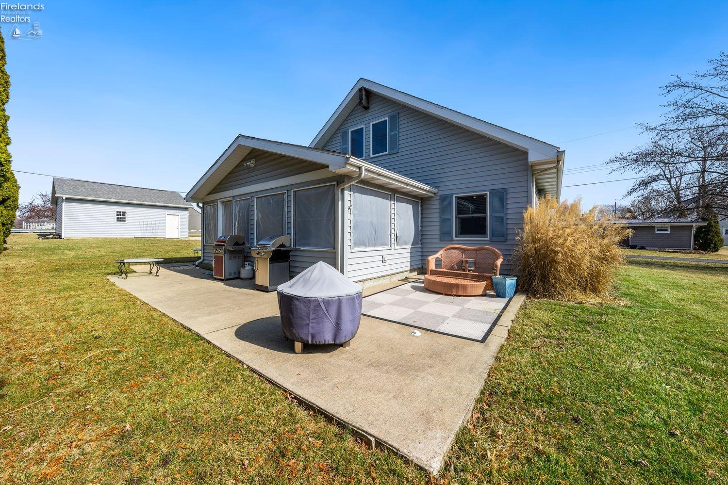 2976 N Chickadee Drive