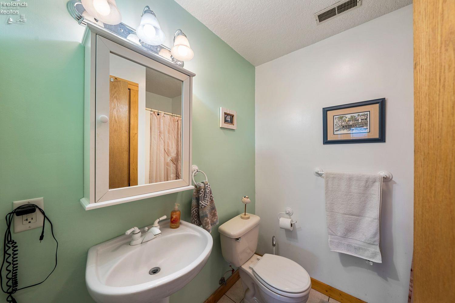 2976 N Chickadee Drive