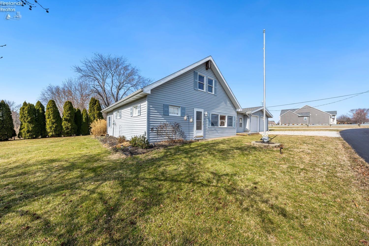 2976 N Chickadee Drive