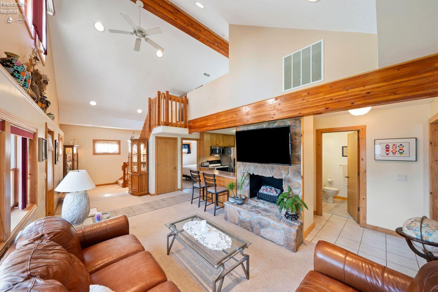 2976 N Chickadee Drive