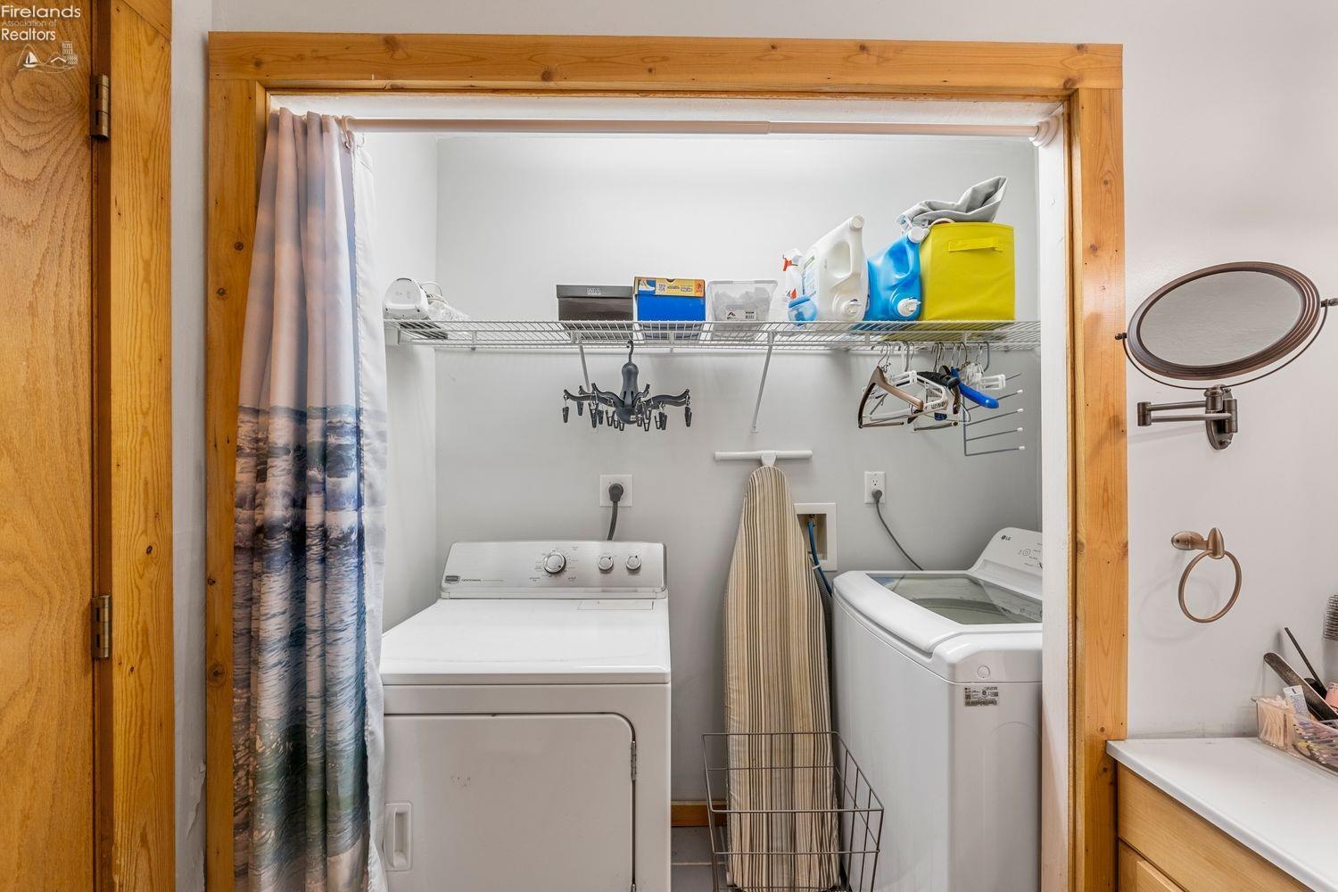 2976 N Chickadee Drive