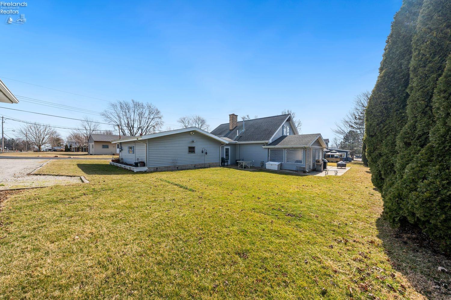 2976 N Chickadee Drive