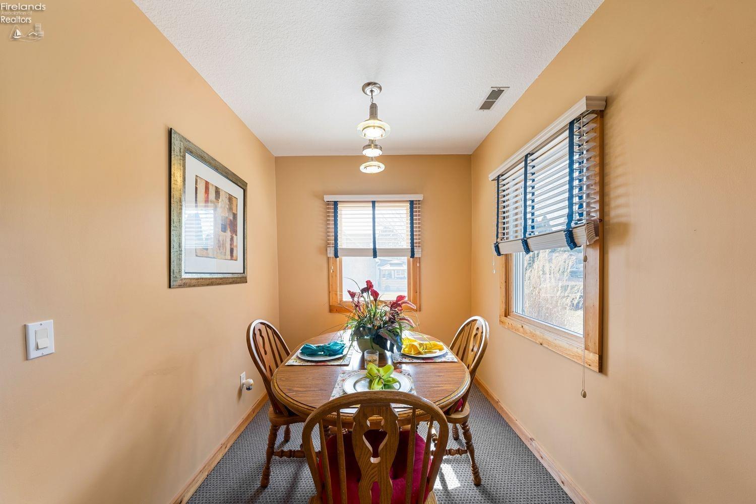 2976 N Chickadee Drive