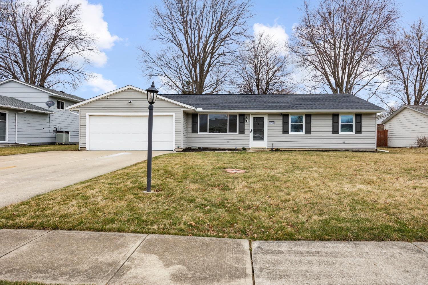 2718 W 37th