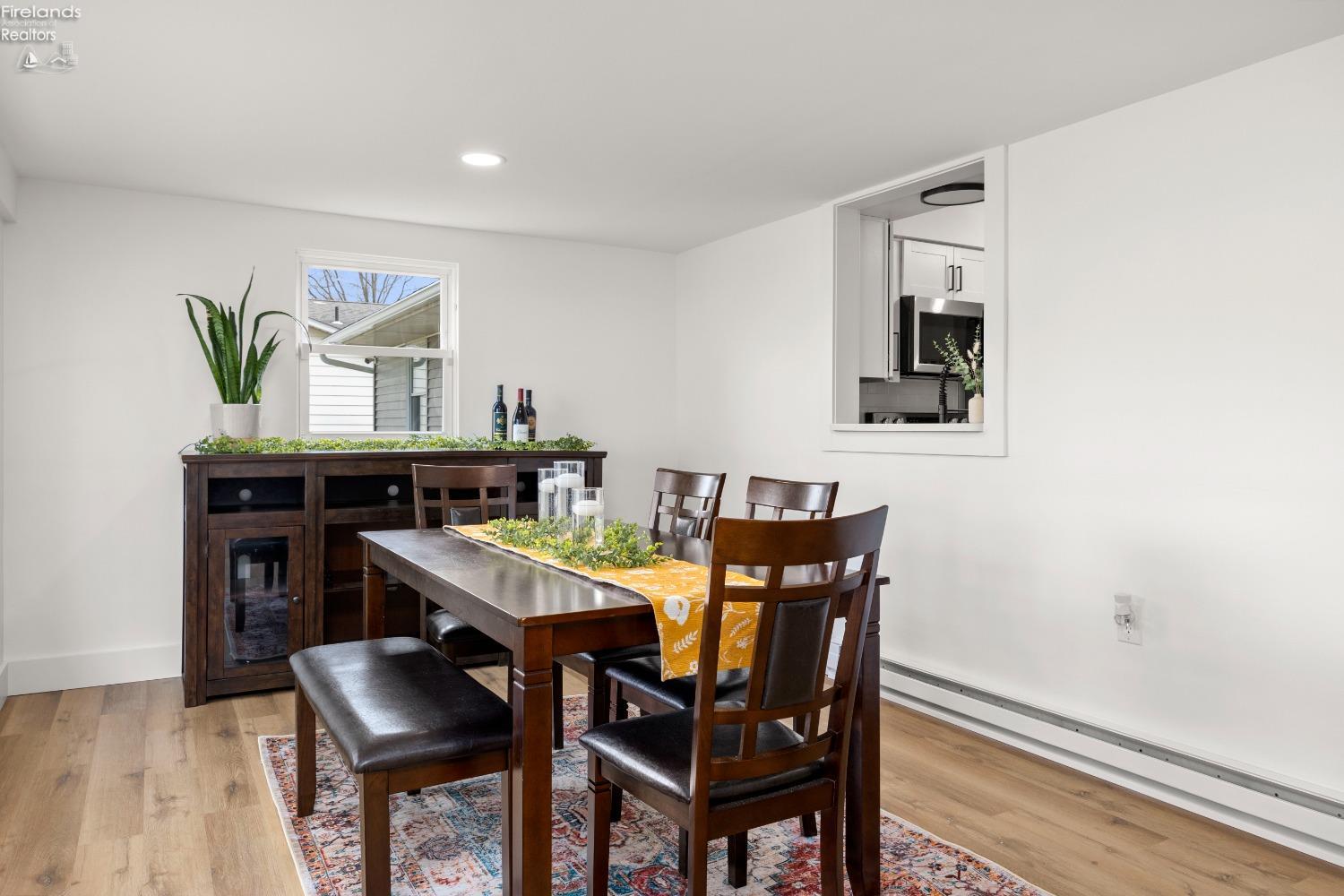 2718 W 37th