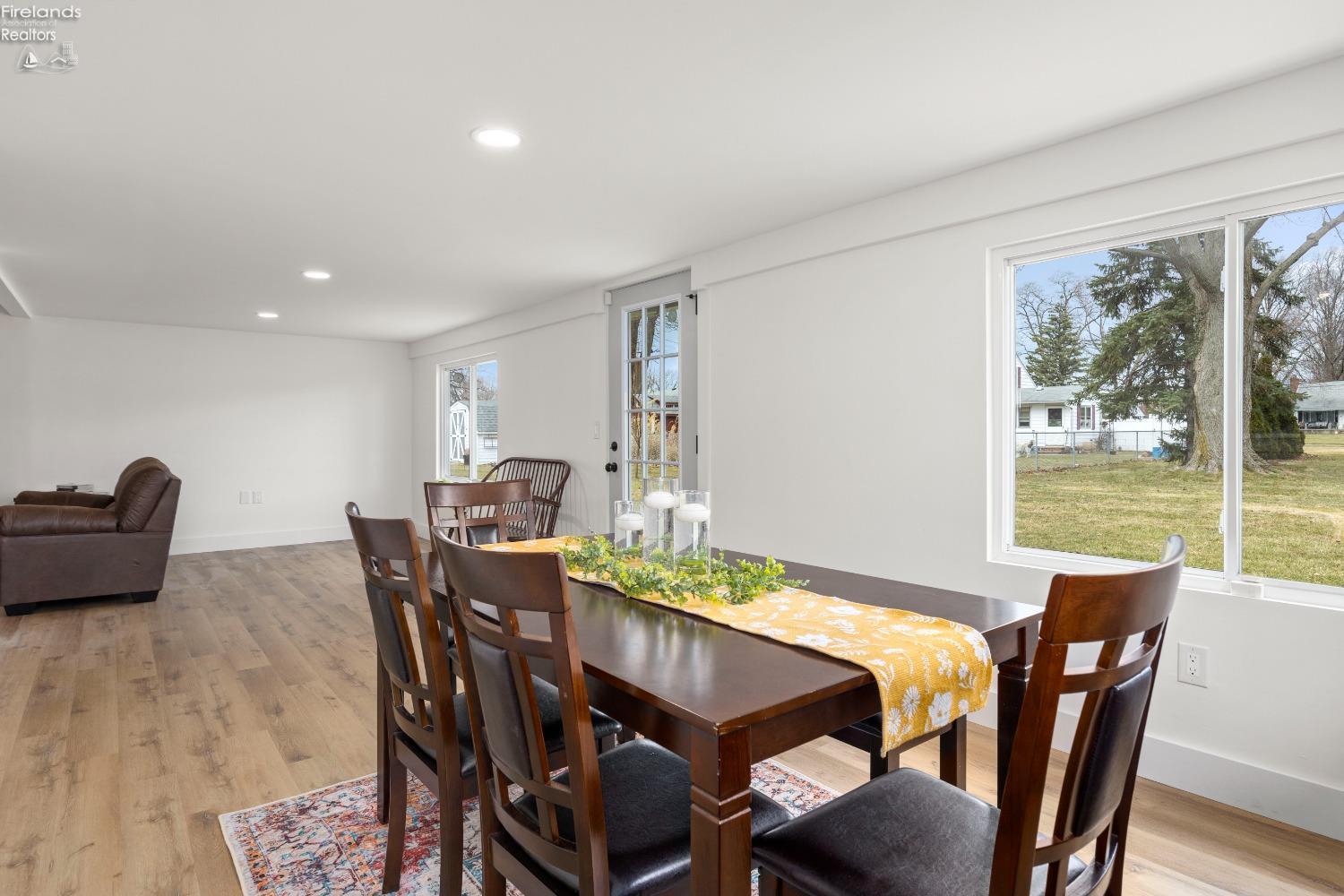 2718 W 37th