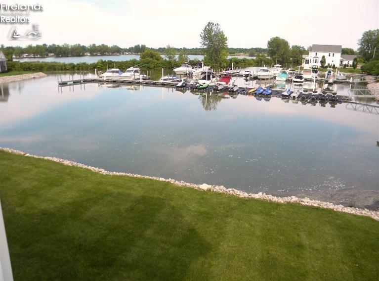 1098 N Lost Lake Road