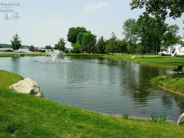 1098 N Lost Lake Road