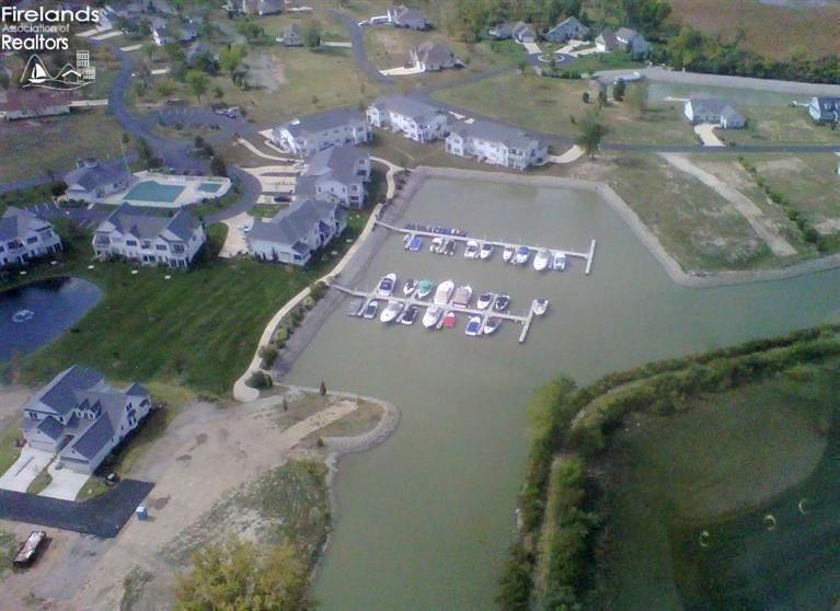 1098 N Lost Lake Road