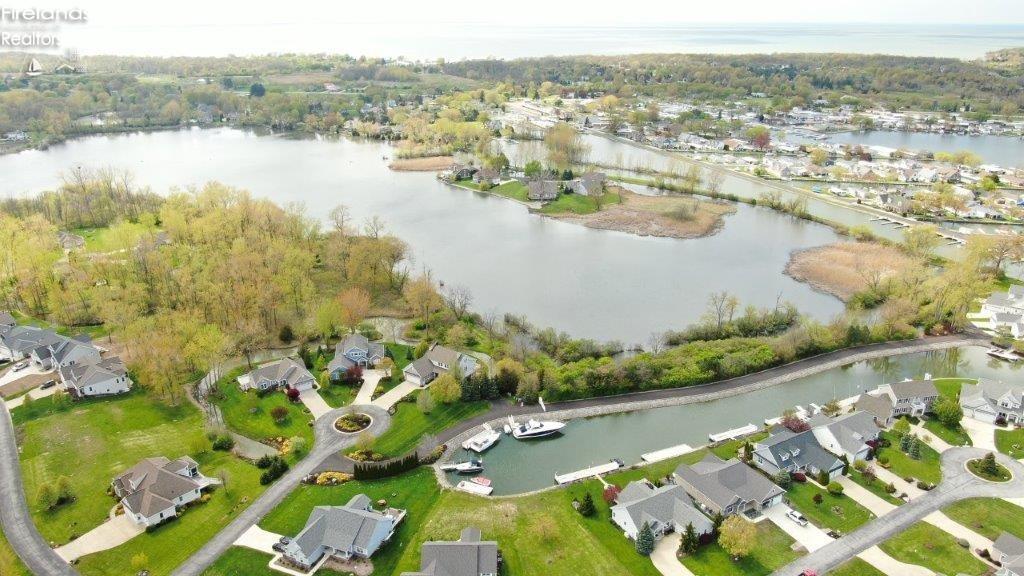 1098 N Lost Lake Road