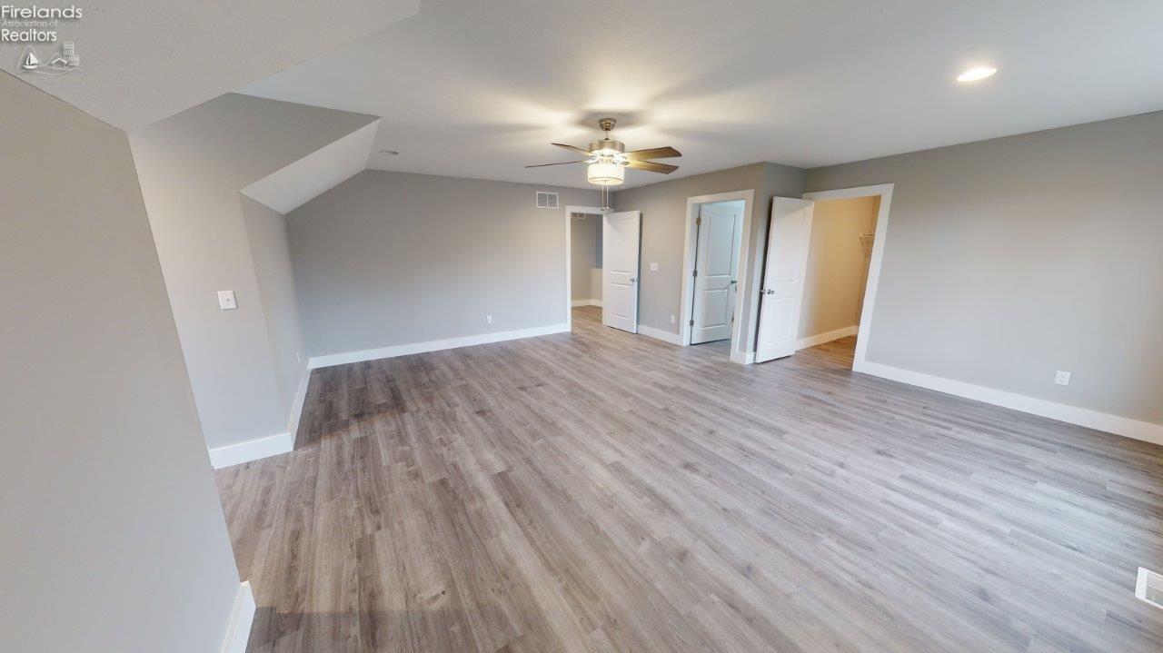 1098 N Lost Lake Road