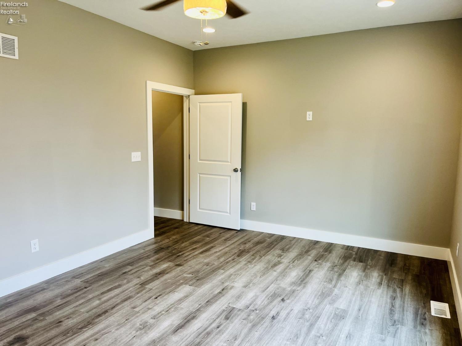 1098 N Lost Lake Road