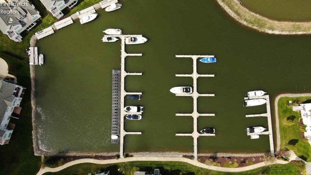 1098 N Lost Lake Road