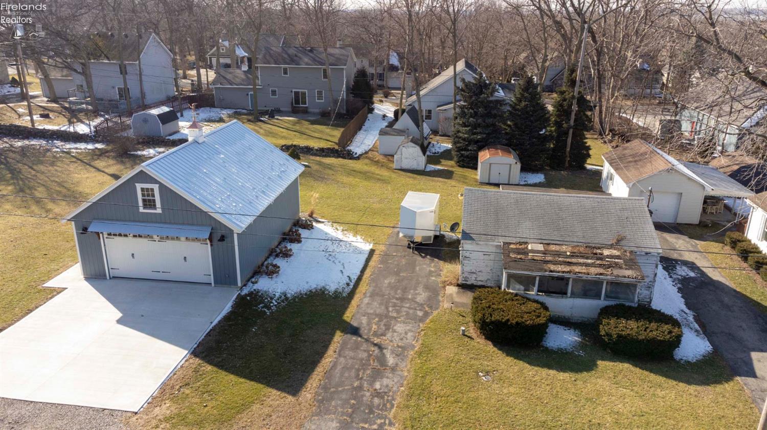 84 N Perryview Drive