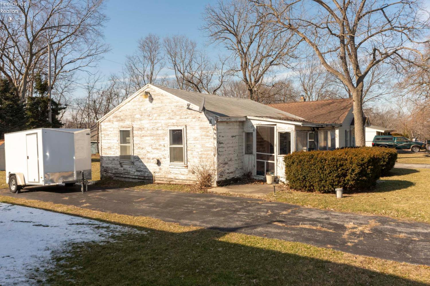 84 N Perryview Drive
