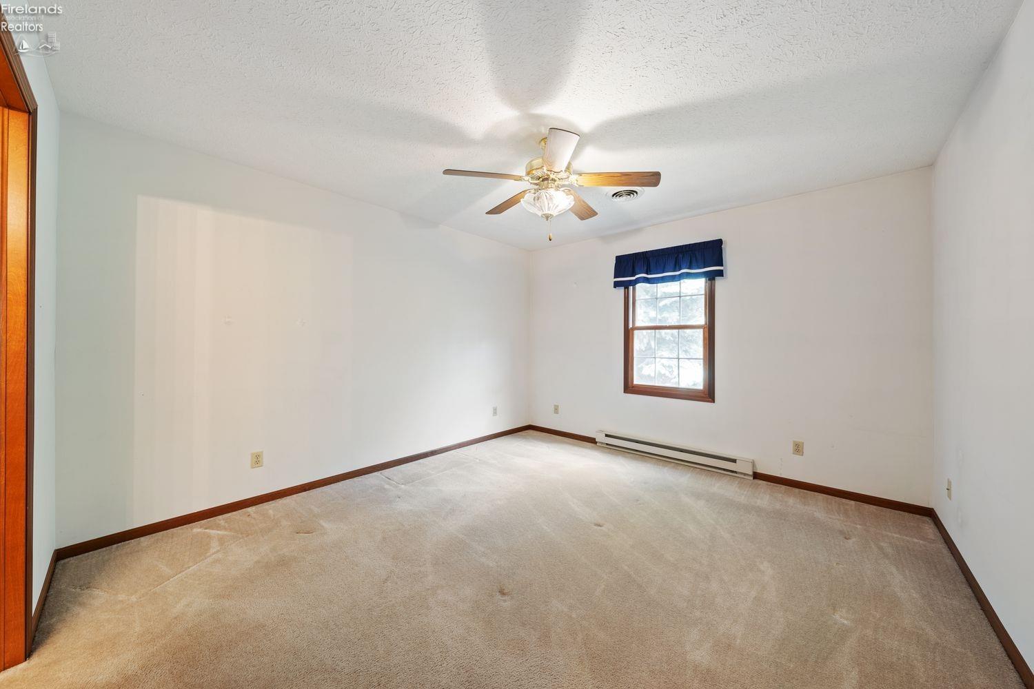 377 N Lighthouse Oval Road