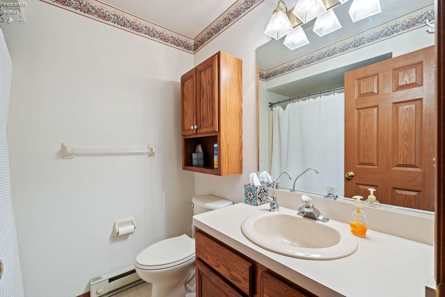 377 N Lighthouse Oval Road