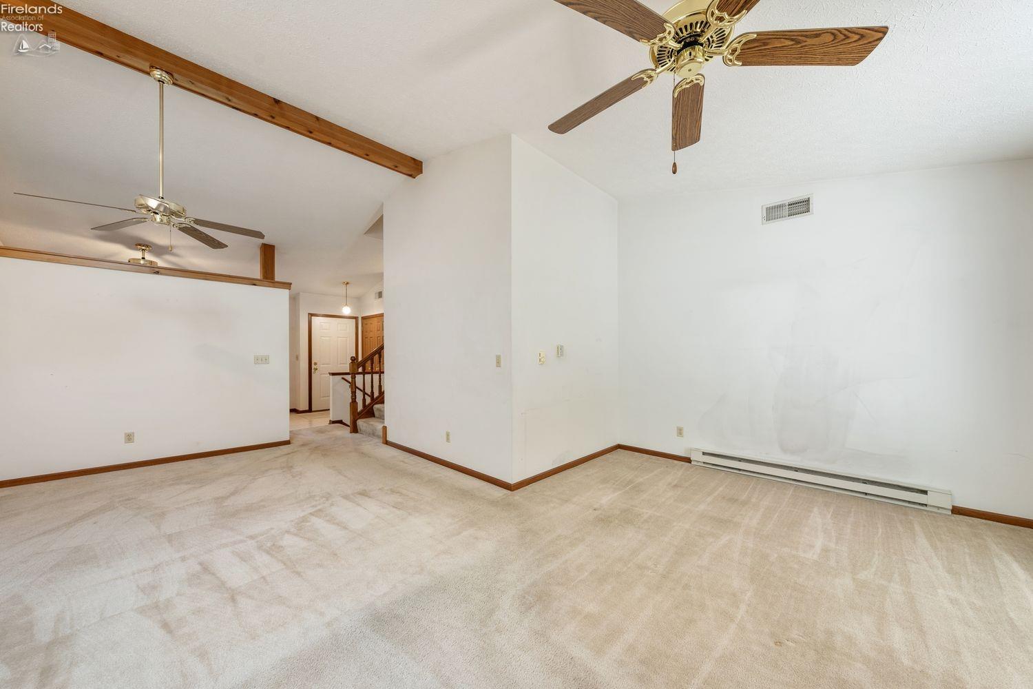 377 N Lighthouse Oval Road