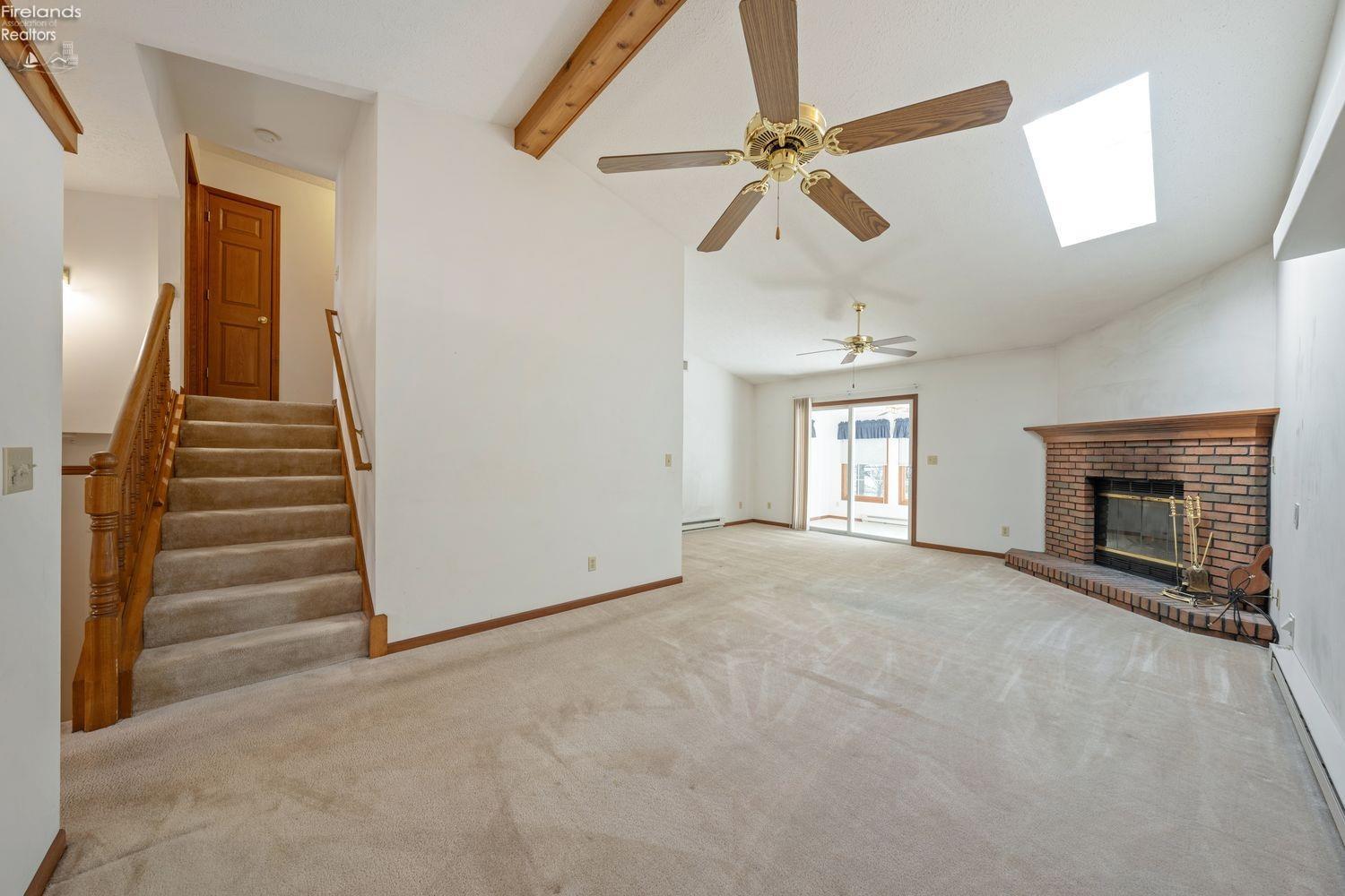 377 N Lighthouse Oval Road