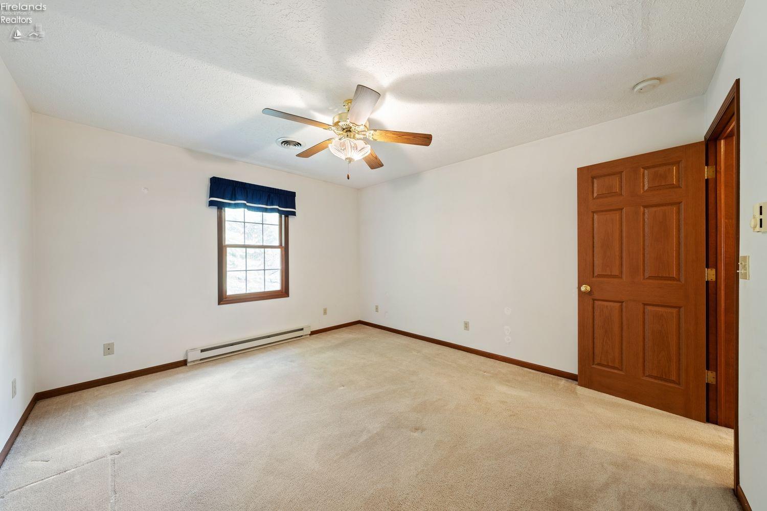 377 N Lighthouse Oval Road