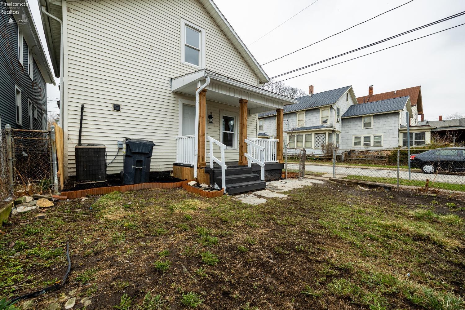 806 Decatur Street