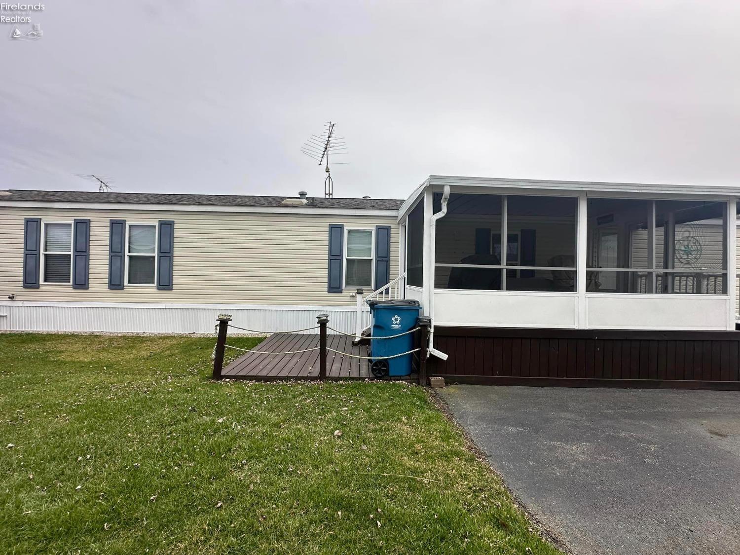 48 King Drive