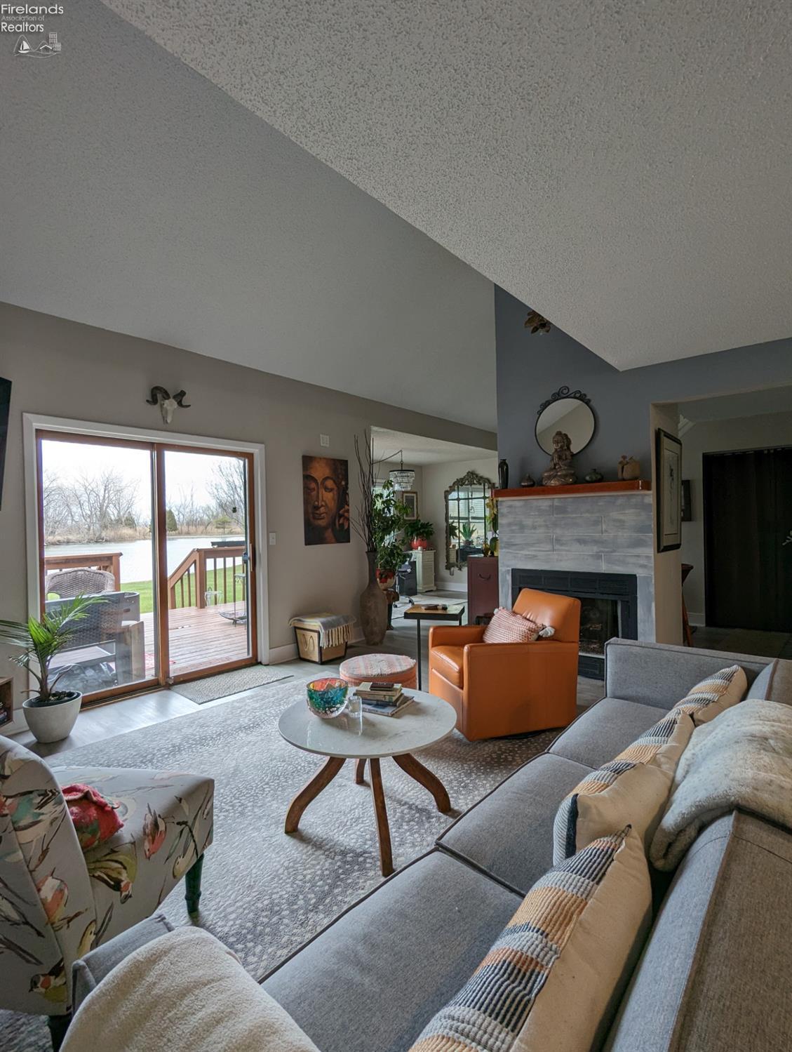 52 N Harbors End Drive
