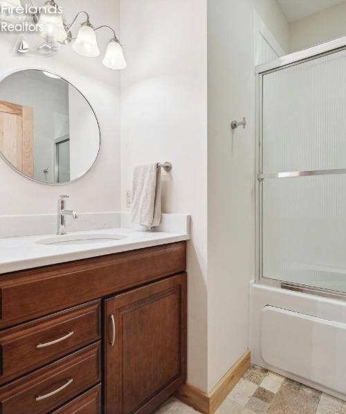 2789 S Waterside Court